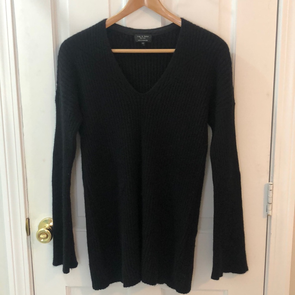Rag & bone 100% Cashmere V- neck sweater, black